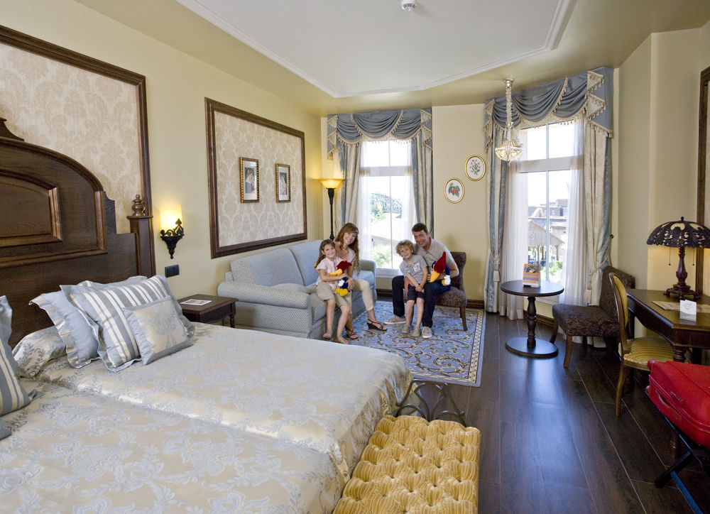 Portaventura Hotel Lucy'S Mansion - Includes Unlimited Access & Express Wristband To Portaventura Park & Ferrari Land Салоу Экстерьер фото