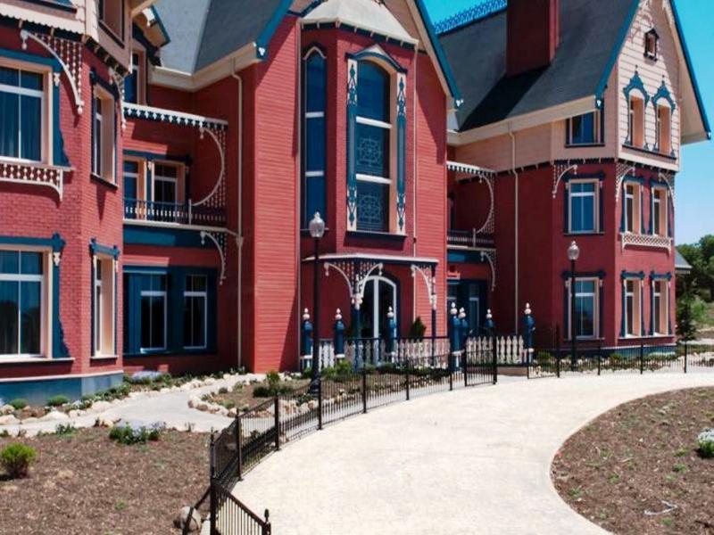 Portaventura Hotel Lucy'S Mansion - Includes Unlimited Access & Express Wristband To Portaventura Park & Ferrari Land Салоу Экстерьер фото