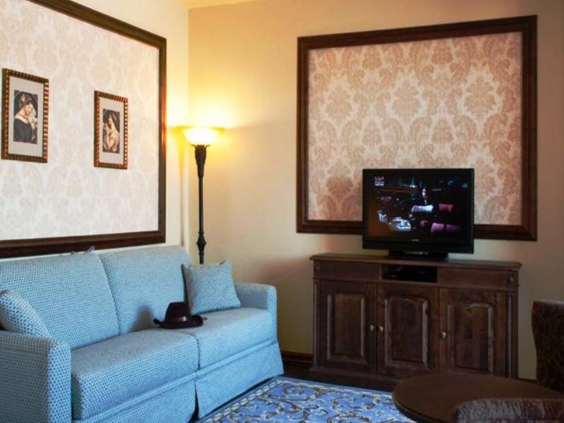 Portaventura Hotel Lucy'S Mansion - Includes Unlimited Access & Express Wristband To Portaventura Park & Ferrari Land Салоу Экстерьер фото