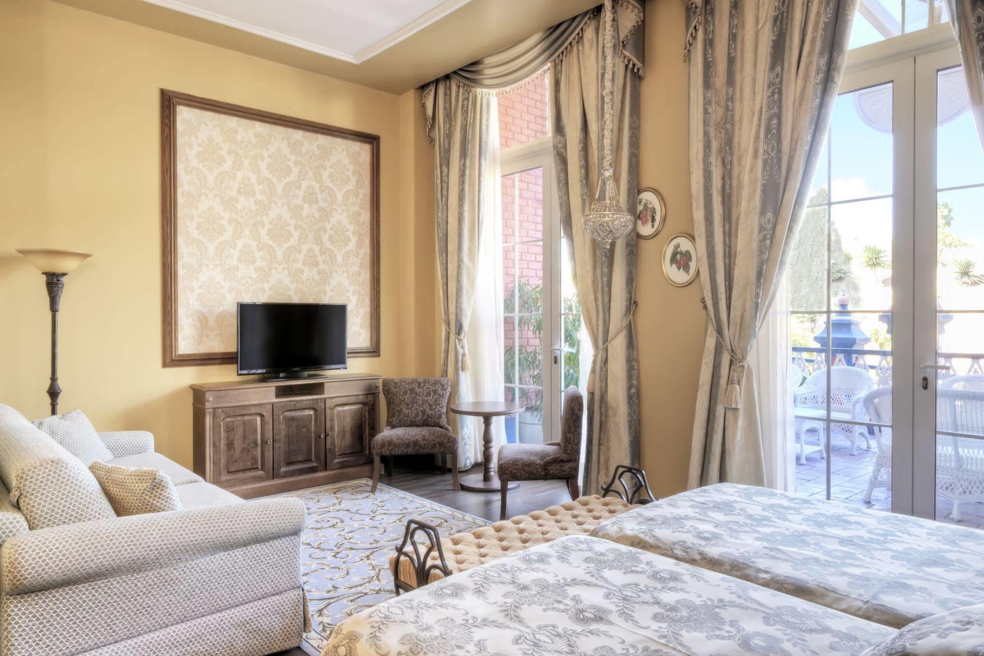 Portaventura Hotel Lucy'S Mansion - Includes Unlimited Access & Express Wristband To Portaventura Park & Ferrari Land Салоу Экстерьер фото